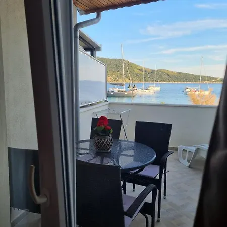 Apartmani Smoljic Primosten Exterior photo