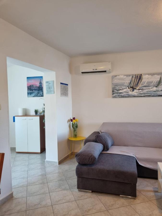 Apartment Smoljic *